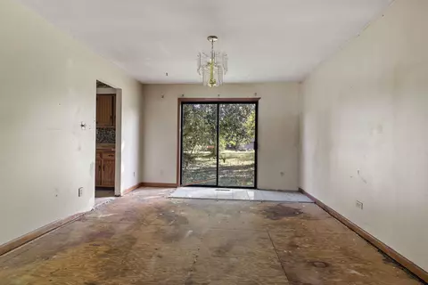 725 E North St, Lockport, IL 60441 photo 5