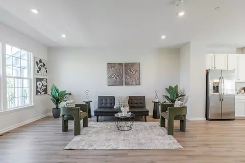 Other - 3 Nicholas Dr, Des Plaines, IL 60016 photo 3 of 8