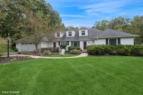 461 Eton Dr, North Barrington, IL 60010