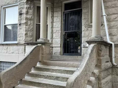 2457 N Mozart St, Chicago, IL 60647