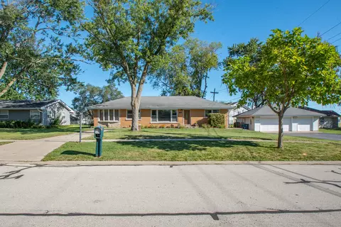 5616 W Roosevelt St, Monee, IL 60449