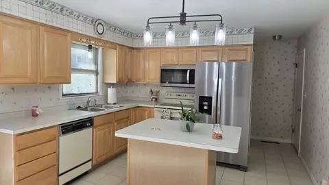 1504 W Grace St, Kankakee, IL 60901 photo 5