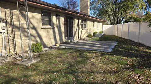 1504 W Grace St, Kankakee, IL 60901 photo 3