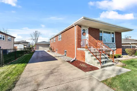 11654 S Leamington Ave, Alsip, IL 60803