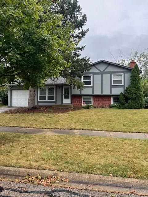 180 Garden Dr, Bolingbrook, IL 60440