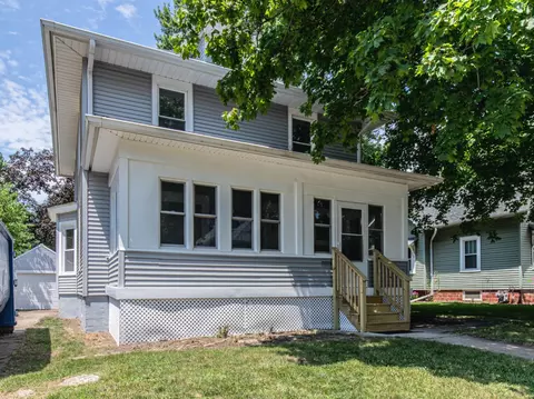 428 S Chestnut St, Princeton, IL 61356