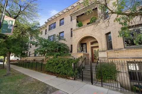 1351 W Wilson Ave #2, Chicago, IL 60640