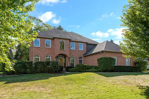 18192 W Pond Ridge Cir, Gurnee, IL 60031