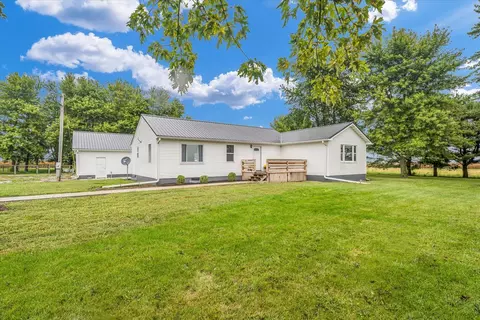 990 E 500 North Rd, Bement, IL 61813