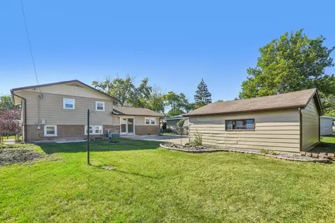 Exterior - 14759 Massasoit Ave, Oak Forest, IL 60452 photo 3 of 5