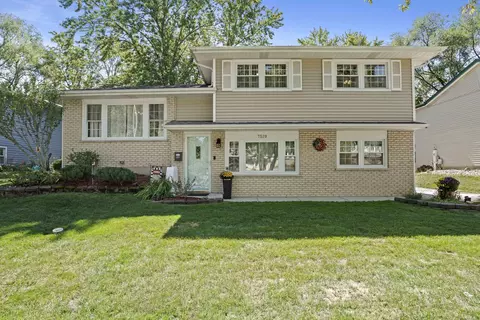 7529 165th St, Tinley Park, IL 60477