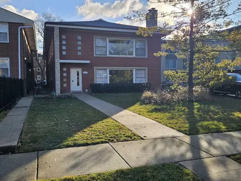1521 Bonnie Brae Pl #1F, River Forest, IL 60305
