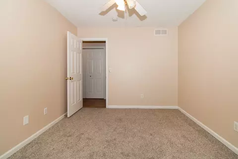 1715 Fairfield Dr, Normal, IL 61761 photo 40