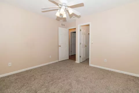 1715 Fairfield Dr, Normal, IL 61761 photo 34
