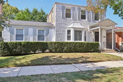 8124 Lowell Ave, Skokie, IL 60076