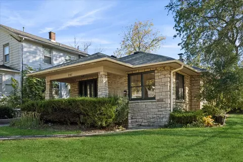 247 Sheridan Ave, Highwood, IL 60040