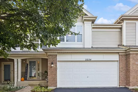 2224 Foxmoor Ln, Aurora, IL 60502