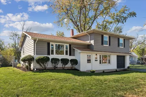 364 Division St, Crete, IL 60417