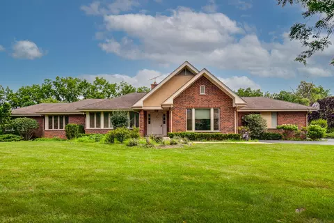 940 Coventry Dr, Lake Forest, IL 60045