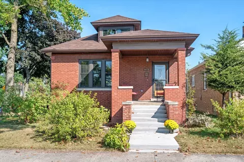 9472 Schiller Blvd, Franklin Park, IL 60131