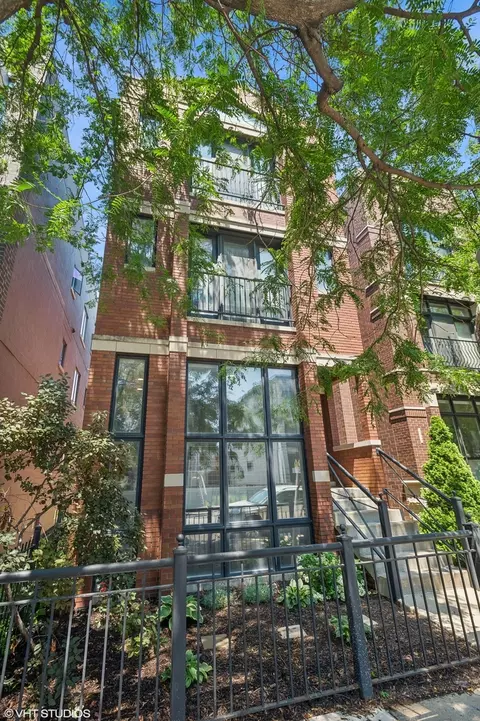 1912 W Armitage Ave #1, Chicago, IL 60622