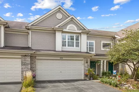 553 Lancaster Dr, Pingree Grove, IL 60140