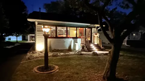 Exterior - 806 Normal Ave, Normal, IL 61761 photo 2 of 18