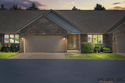 832 Croatian Ct, Sycamore, IL 60178