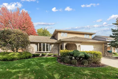 7724 W 157th St, Orland Park, IL 60462