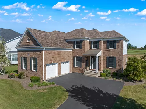 61 Open Pkwy N, Hawthorn Woods, IL 60047