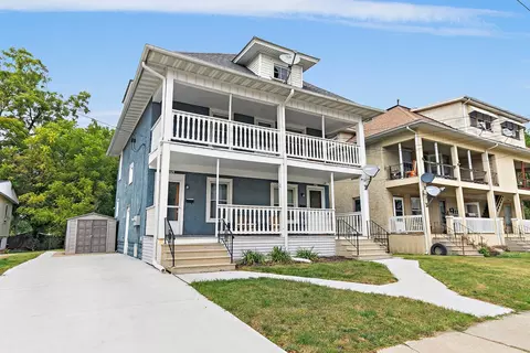 1127 Pleasant St, Dekalb, IL 60115
