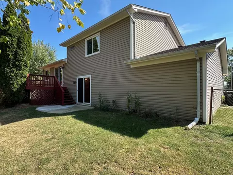 Exterior - 4700 Brigantine Ct, Hoffman Estates, IL 60192 photo 2 of 2