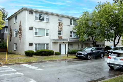 4130 W Byron St #303, Chicago, IL 60641