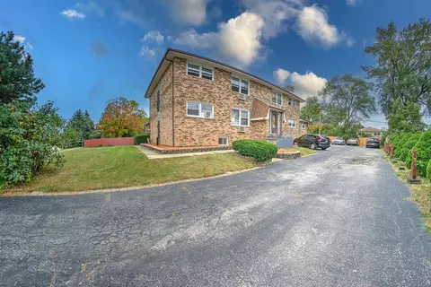 8129 W 84th Pl, Justice, IL 60458