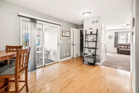1316 Beacon Hill Ct, Normal, IL 61761 photo 15
