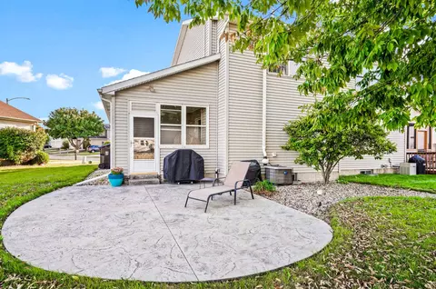 1316 Beacon Hill Ct, Normal, IL 61761 photo 31