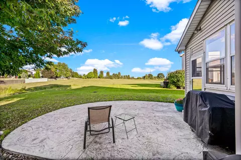 1316 Beacon Hill Ct, Normal, IL 61761 photo 32