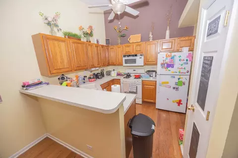 Kitchen - 1362 Root St, Crest Hill, IL 60403 photo 2 of 2