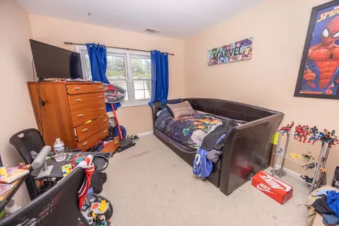 Bedroom - 1362 Root St, Crest Hill, IL 60403 photo 3 of 3