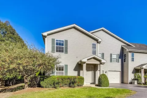 1247 Orleans Dr #0, Mundelein, IL 60060