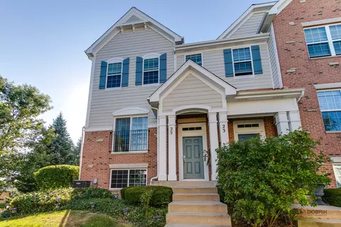 25 Bailey Ln, Lake Zurich, IL 60047