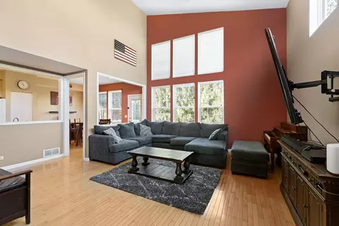 2700 Bay View Cir, Algonquin, IL 60102 photo 9