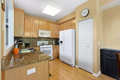 2700 Bay View Cir, Algonquin, IL 60102 photo 12