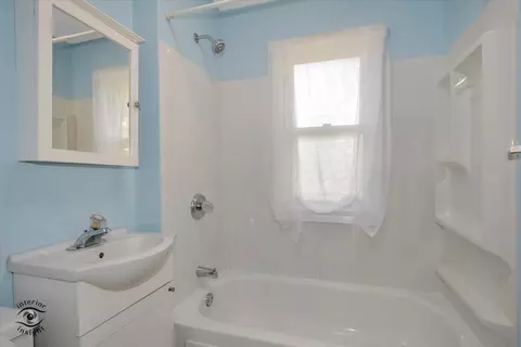Bath - 209 White Ave, Joliet, IL 60433 photo 1 of 2
