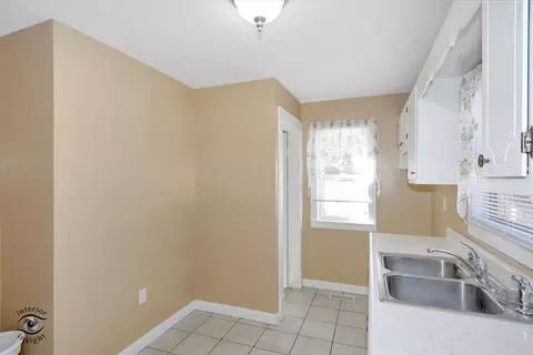 Kitchen - 209 White Ave, Joliet, IL 60433 photo 2 of 2