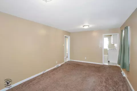Living - 209 White Ave, Joliet, IL 60433 photo 3 of 4
