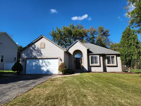 4700 Loyola Dr, Mchenry, IL 60050