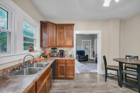 613 E High St, Monticello, IL 61856 photo 15