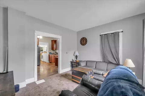 613 E High St, Monticello, IL 61856 photo 7
