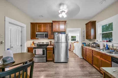 613 E High St, Monticello, IL 61856 photo 11